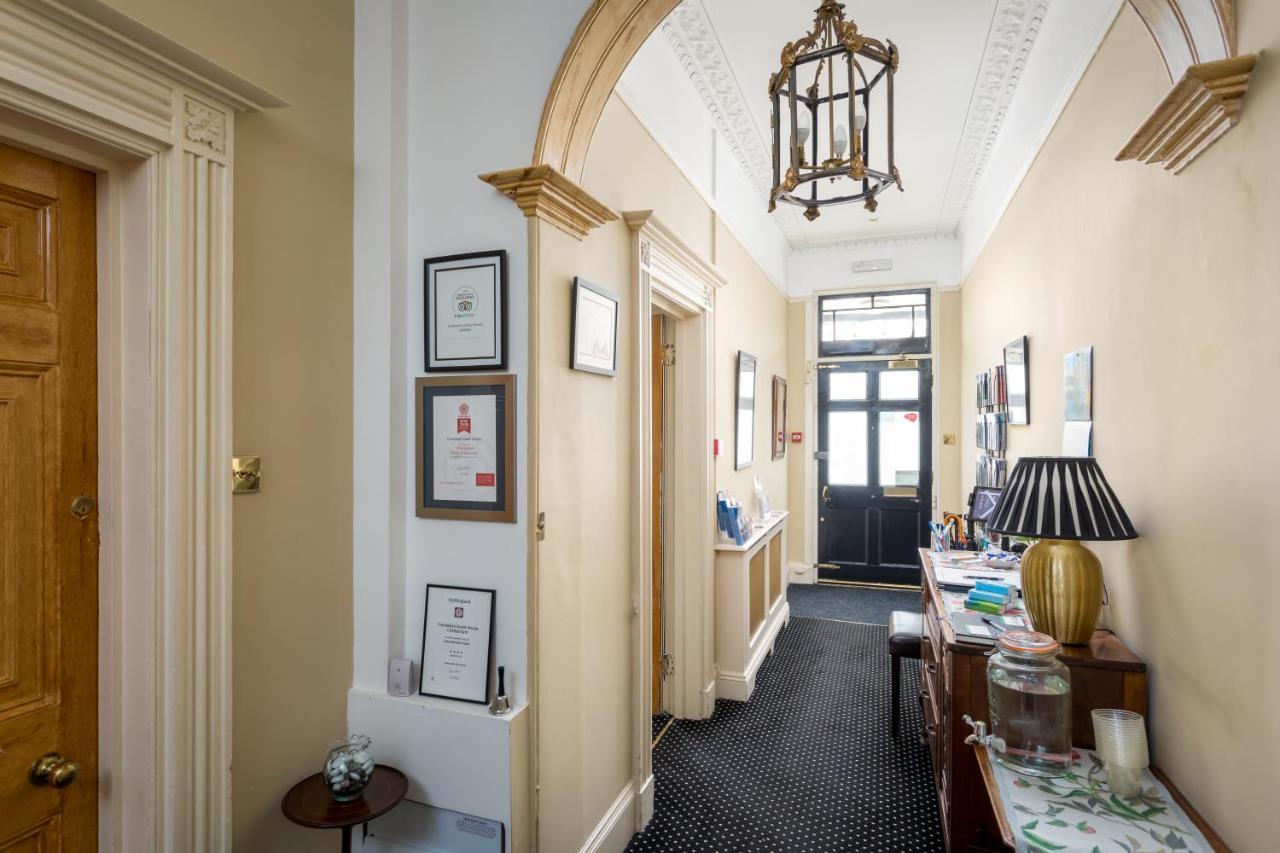 צ'לטנהם Crossways Guest House מראה חיצוני תמונה